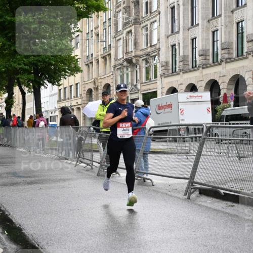 14.06.2026 - REWE Women's Run J. Mangold http://msf.ph/oto/9768422 14.06.2026 09:44:25 Ziel 10328, 11079 meine-sportfotos.de
