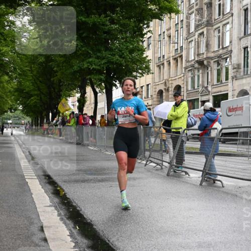 14.06.2026 - REWE Women's Run J. Mangold http://msf.ph/oto/9768429 14.06.2026 09:44:56 Ziel 10072 meine-sportfotos.de