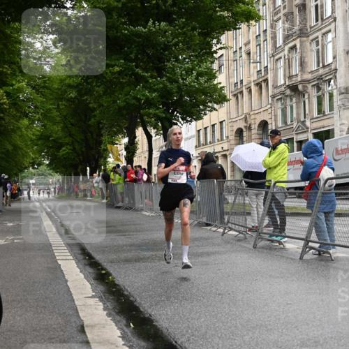 14.06.2026 - REWE Women's Run J. Mangold http://msf.ph/oto/9768442 14.06.2026 09:45:48 Ziel 10020 meine-sportfotos.de