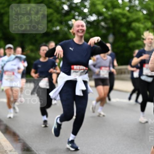 14.06.2026 - REWE Women's Run Dr. Thomas Lammeyer http://msf.ph/oto/9768443 14.06.2026 09:45:10 Laufen 1 meine-sportfotos.de