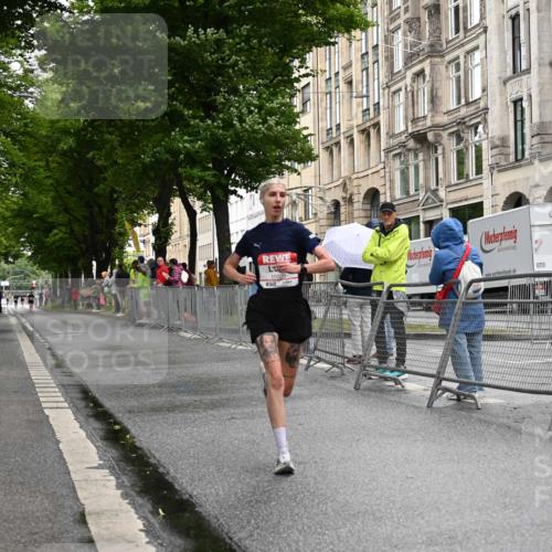 14.06.2026 - REWE Women's Run J. Mangold http://msf.ph/oto/9768446 14.06.2026 09:45:48 Ziel 10020 meine-sportfotos.de
