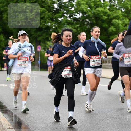 14.06.2026 - REWE Women's Run Dr. Thomas Lammeyer http://msf.ph/oto/9768456 14.06.2026 09:45:11 Laufen 10831, 10261, 7, 10320, 11075 meine-sportfotos.de