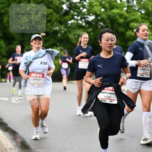 14.06.2026 - REWE Women's Run Dr. Thomas Lammeyer http://msf.ph/oto/9768462 14.06.2026 09:45:11 Laufen 10831, 57, 10261, 57, 10320, 110 meine-sportfotos.de