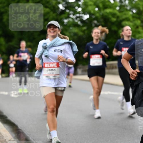 14.06.2026 - REWE Women's Run Dr. Thomas Lammeyer http://msf.ph/oto/9768471 14.06.2026 09:45:12 Laufen 10831, 10261, 7 meine-sportfotos.de