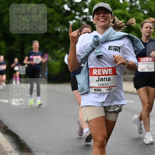 14.06.2026 - REWE Women's Run Dr. Thomas Lammeyer http://msf.ph/oto/9768477 14.06.2026 09:45:13 Laufen 10831, 11502 meine-sportfotos.de