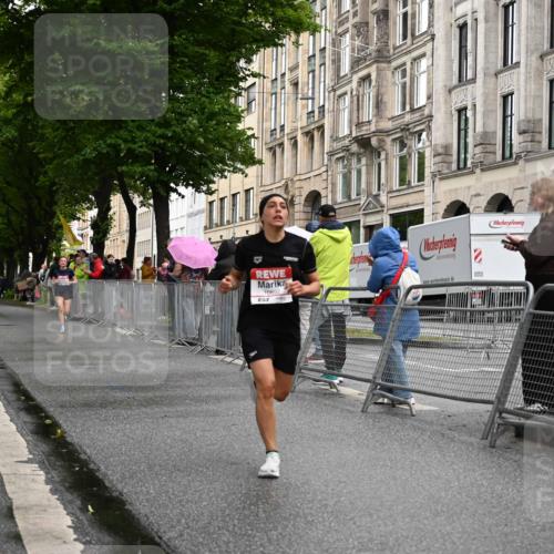 14.06.2026 - REWE Women's Run J. Mangold http://msf.ph/oto/9768488 14.06.2026 09:46:25 Ziel 10892 meine-sportfotos.de