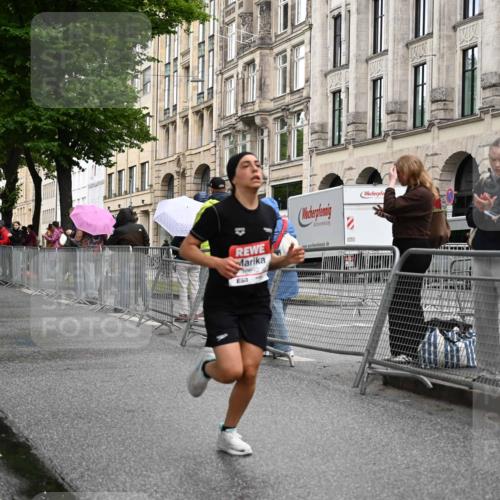 14.06.2026 - REWE Women's Run J. Mangold http://msf.ph/oto/9768493 14.06.2026 09:46:26 Ziel 10892, 11520 meine-sportfotos.de