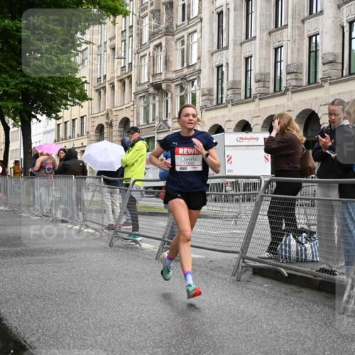14.06.2026 - REWE Women's Run J. Mangold http://msf.ph/oto/9768508 14.06.2026 09:46:31 Ziel 11520 meine-sportfotos.de
