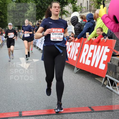 14.06.2026 - REWE Women's Run Strokosch-Dieckow http://msf.ph/oto/9768514 14.06.2026 09:53:21 Ziel 10107, 10424, 10693, 10768, 10943, 11173, 11212, 11272, 11416 meine-sportfotos.de