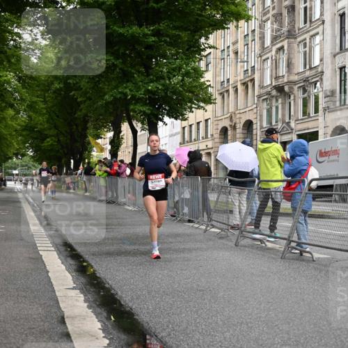 14.06.2026 - REWE Women's Run J. Mangold http://msf.ph/oto/9768549 14.06.2026 09:46:55 Ziel 10601 meine-sportfotos.de