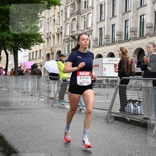 14.06.2026 - REWE Women's Run J. Mangold http://msf.ph/oto/9768568 14.06.2026 09:46:56 Ziel 10386, 10601 meine-sportfotos.de
