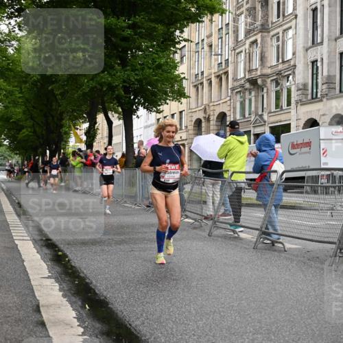 14.06.2026 - REWE Women's Run J. Mangold http://msf.ph/oto/9768586 14.06.2026 09:47:04 Ziel 10386, 10488, 10994 meine-sportfotos.de