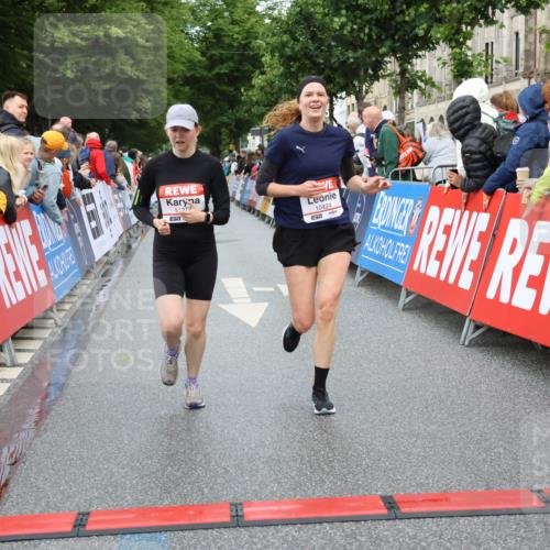 14.06.2026 - REWE Women's Run Strokosch-Dieckow http://msf.ph/oto/9768587 14.06.2026 09:53:23 Ziel 10107, 10424, 10693, 10768, 11173, 11212, 11272 meine-sportfotos.de