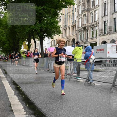 14.06.2026 - REWE Women's Run J. Mangold http://msf.ph/oto/9768590 14.06.2026 09:47:05 Ziel 10386, 10488, 10994 meine-sportfotos.de