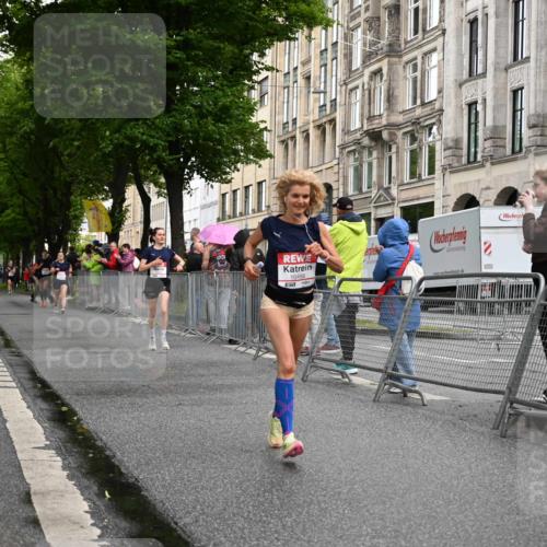 14.06.2026 - REWE Women's Run J. Mangold http://msf.ph/oto/9768594 14.06.2026 09:47:05 Ziel 10386, 10488, 10994 meine-sportfotos.de