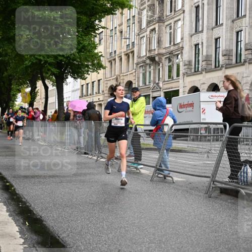 14.06.2026 - REWE Women's Run J. Mangold http://msf.ph/oto/9768604 14.06.2026 09:47:07 Ziel 10081, 10488, 10994 meine-sportfotos.de