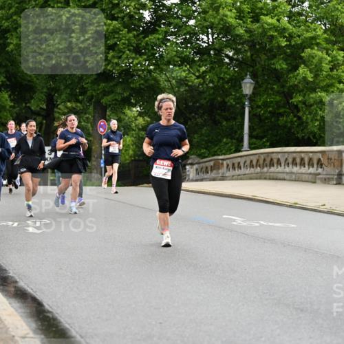 14.06.2026 - REWE Women's Run Dr. Thomas Lammeyer http://msf.ph/oto/9768649 14.06.2026 09:45:25 Laufen 10421, 10421, 444 meine-sportfotos.de