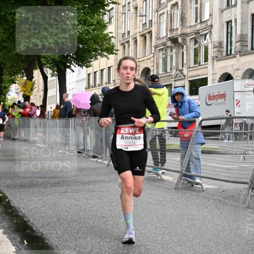 14.06.2026 - REWE Women's Run J. Mangold http://msf.ph/oto/9768692 14.06.2026 09:47:43 Ziel 10274 meine-sportfotos.de
