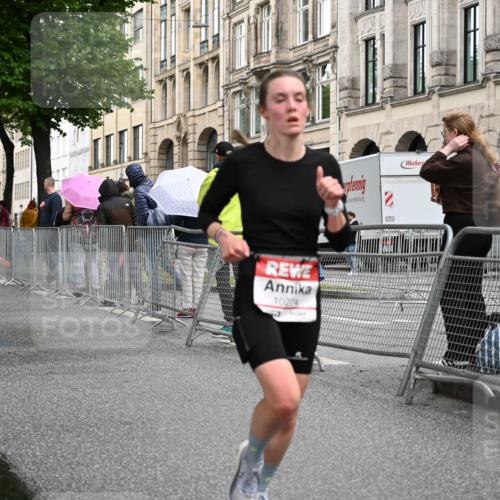 14.06.2026 - REWE Women's Run J. Mangold http://msf.ph/oto/9768697 14.06.2026 09:47:44 Ziel 10274, 10489 meine-sportfotos.de