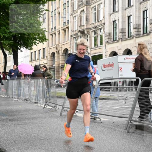 14.06.2026 - REWE Women's Run J. Mangold http://msf.ph/oto/9768729 14.06.2026 09:48:01 Ziel 10573, 10755, 10827, 10843, 10935, 11097 meine-sportfotos.de