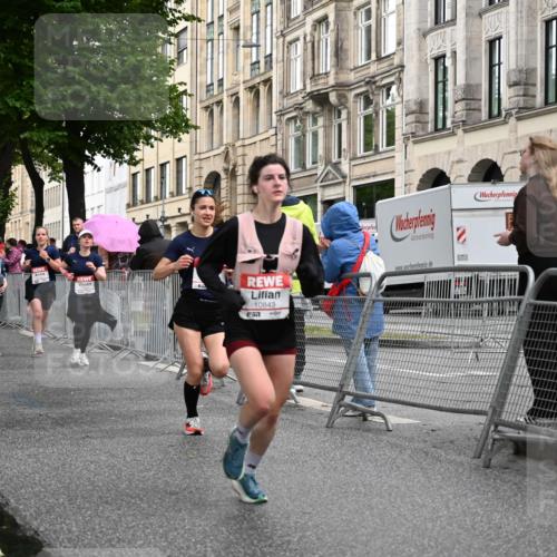 14.06.2026 - REWE Women's Run J. Mangold http://msf.ph/oto/9768739 14.06.2026 09:48:03 Ziel 10573, 10755, 10827, 10843, 10935, 11097 meine-sportfotos.de
