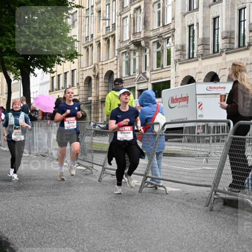 14.06.2026 - REWE Women's Run J. Mangold http://msf.ph/oto/9768747 14.06.2026 09:48:05 Ziel 10573, 10755, 10827, 10843, 10935, 11097 meine-sportfotos.de