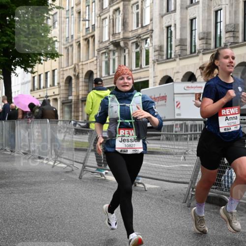 14.06.2026 - REWE Women's Run J. Mangold http://msf.ph/oto/9768761 14.06.2026 09:48:07 Ziel 10755, 10827, 10843, 10935, 11097, 11351 meine-sportfotos.de