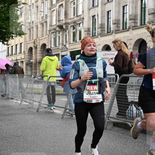 14.06.2026 - REWE Women's Run J. Mangold http://msf.ph/oto/9768763 14.06.2026 09:48:08 Ziel 10755, 10827, 10843, 10935, 11097, 11351 meine-sportfotos.de
