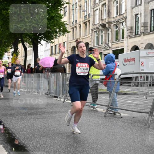 14.06.2026 - REWE Women's Run J. Mangold http://msf.ph/oto/9768770 14.06.2026 09:48:19 Ziel 10115, 11141, 11529, 11530 meine-sportfotos.de