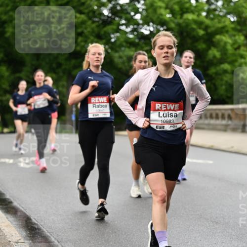 14.06.2026 - REWE Women's Run Dr. Thomas Lammeyer http://msf.ph/oto/9768773 14.06.2026 09:45:33 Laufen 10647, 857, 10983, 7 meine-sportfotos.de