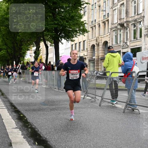 14.06.2026 - REWE Women's Run J. Mangold http://msf.ph/oto/9768822 14.06.2026 09:48:32 Ziel 10215, 10266, 10407, 10642, 10929 meine-sportfotos.de