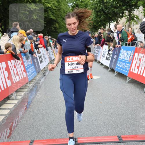 14.06.2026 - REWE Women's Run Strokosch-Dieckow http://msf.ph/oto/9768825 14.06.2026 09:53:33 Ziel 10107, 10794, 10952, 11289 meine-sportfotos.de