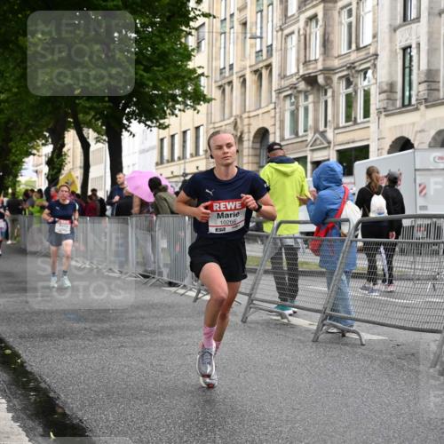 14.06.2026 - REWE Women's Run J. Mangold http://msf.ph/oto/9768828 14.06.2026 09:48:32 Ziel 10215, 10266, 10407, 10642, 10929 meine-sportfotos.de