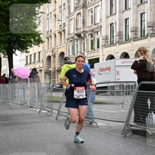 14.06.2026 - REWE Women's Run J. Mangold http://msf.ph/oto/9768836 14.06.2026 09:48:36 Ziel 10095, 10266, 10407, 10642 meine-sportfotos.de