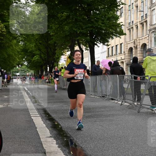 14.06.2026 - REWE Women's Run J. Mangold http://msf.ph/oto/9768918 14.06.2026 09:49:03 Ziel 10741, 11360 meine-sportfotos.de