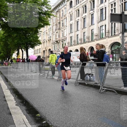 14.06.2026 - REWE Women's Run J. Mangold http://msf.ph/oto/9768929 14.06.2026 09:49:11 Ziel 10991 meine-sportfotos.de