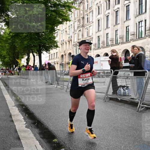 14.06.2026 - REWE Women's Run J. Mangold http://msf.ph/oto/9768968 14.06.2026 09:49:29 Ziel 10102, 11287, 11408 meine-sportfotos.de