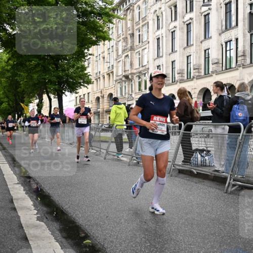 14.06.2026 - REWE Women's Run J. Mangold http://msf.ph/oto/9768978 14.06.2026 09:49:40 Ziel 10281, 10322, 10342, 10691, 10738, 10885 meine-sportfotos.de