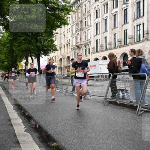 14.06.2026 - REWE Women's Run J. Mangold http://msf.ph/oto/9768986 14.06.2026 09:49:41 Ziel 10281, 10322, 10342, 10691, 10738, 10885 meine-sportfotos.de