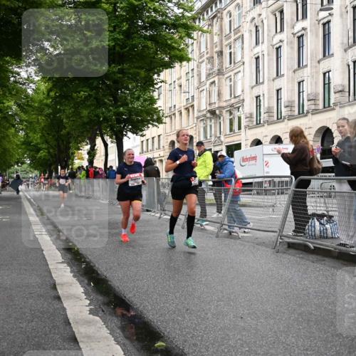 14.06.2026 - REWE Women's Run J. Mangold http://msf.ph/oto/9769007 14.06.2026 09:49:44 Ziel 10281, 10322, 10342, 10691, 10885, 10894 meine-sportfotos.de