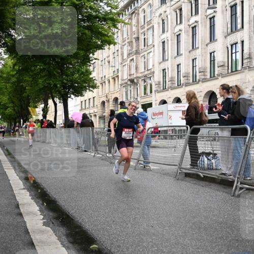 14.06.2026 - REWE Women's Run J. Mangold http://msf.ph/oto/9769020 14.06.2026 09:49:55 Ziel 10214, 10346 meine-sportfotos.de