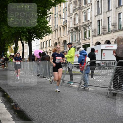 14.06.2026 - REWE Women's Run J. Mangold http://msf.ph/oto/9769036 14.06.2026 09:50:04 Ziel 10021, 10346, 10396, 10958 meine-sportfotos.de
