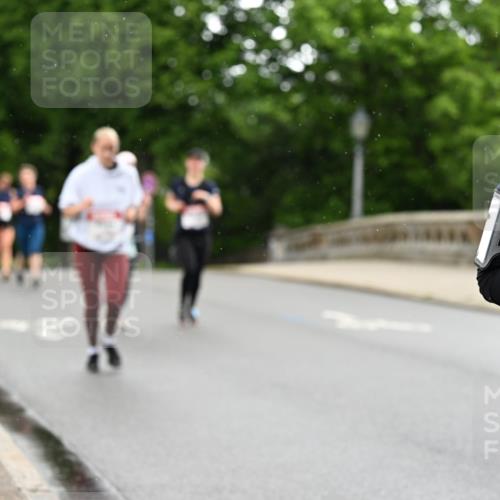14.06.2026 - REWE Women's Run Dr. Thomas Lammeyer http://msf.ph/oto/9769037 14.06.2026 09:45:53 Laufen 1075 meine-sportfotos.de