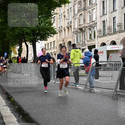 14.06.2026 - REWE Women's Run J. Mangold http://msf.ph/oto/9769048 14.06.2026 09:50:07 Ziel 10021, 10396, 10869, 10958, 11009 meine-sportfotos.de