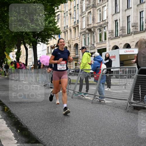 14.06.2026 - REWE Women's Run J. Mangold http://msf.ph/oto/9769063 14.06.2026 09:50:12 Ziel 10396, 10869, 10958, 11009 meine-sportfotos.de