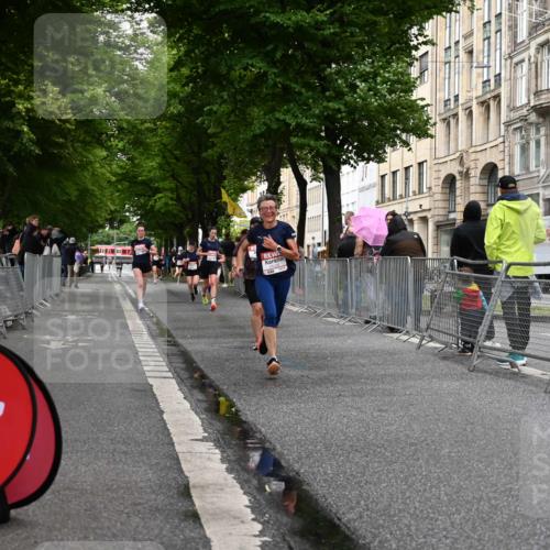 14.06.2026 - REWE Women's Run J. Mangold http://msf.ph/oto/9769086 14.06.2026 09:50:26 Ziel 10192, 10749, 11105, 11146, 11245, 11396 meine-sportfotos.de