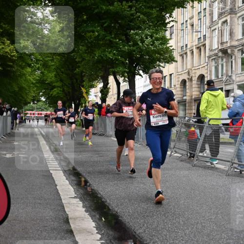 14.06.2026 - REWE Women's Run J. Mangold http://msf.ph/oto/9769099 14.06.2026 09:50:27 Ziel 10192, 10749, 11105, 11146, 11207, 11245, 11396 meine-sportfotos.de