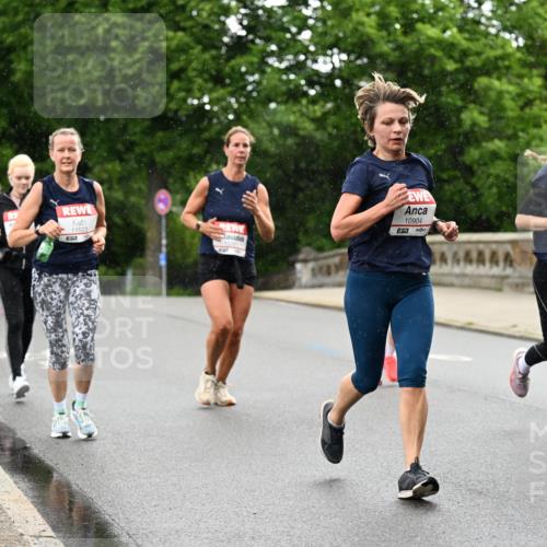 14.06.2026 - REWE Women's Run Dr. Thomas Lammeyer http://msf.ph/oto/9769117 14.06.2026 09:45:59 Laufen 11523, 857, 10904, 10165, 7 meine-sportfotos.de