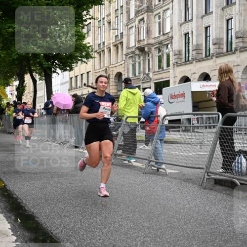 14.06.2026 - REWE Women's Run J. Mangold http://msf.ph/oto/9769146 14.06.2026 09:50:43 Ziel 10039, 10159, 10312, 10618, 10666, 11003 meine-sportfotos.de