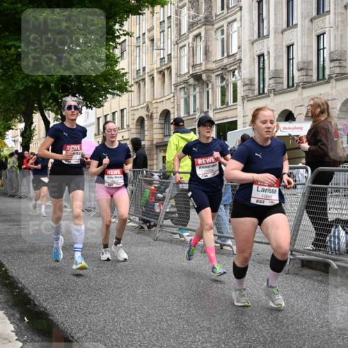 14.06.2026 - REWE Women's Run J. Mangold http://msf.ph/oto/9769167 14.06.2026 09:50:47 Ziel 10039, 10091, 10312, 10618, 10666, 11003 meine-sportfotos.de